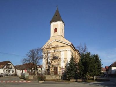 Košice časť Ťahanovce – kostol sv. Anny a fara